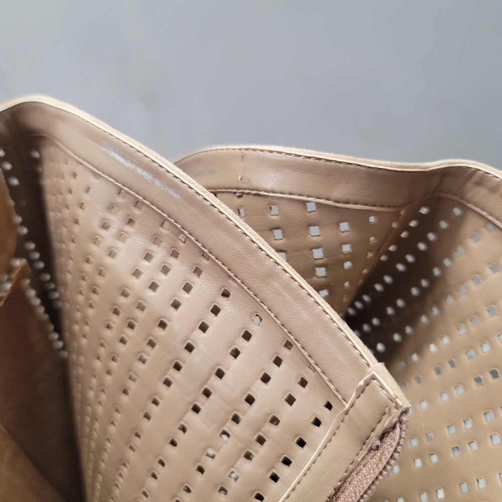 VINCE CAMUTO SHELRICA  OPEN  TOES WOVEN BOOT - Picture 9 of 12